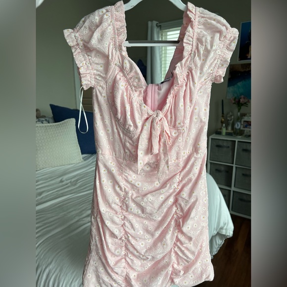 Princess Polly pink floral mini dress. Excellent condition, only worn once. - Picture 2 of 3